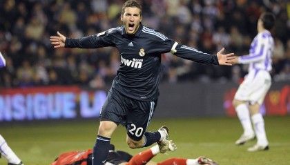 开云体育俱乐部官网-深圳佳兆业球队经过全队努力，实现胜利，深圳佳兆业足球俱乐部官网