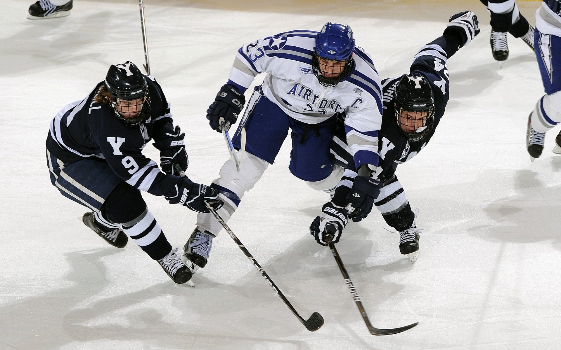 实验性足球赛事试点全国推行，探索多元化比赛模式，校园足球实验班
